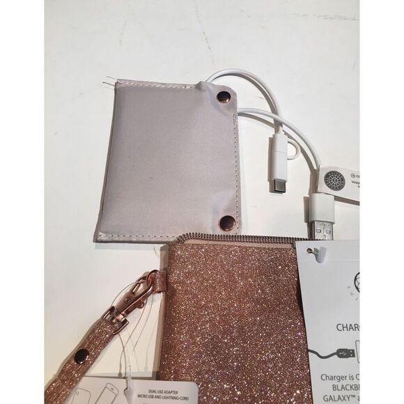 Rose Gold Charging Wallet with Power Bank - Universal Compatibility - Picture 7 of 11